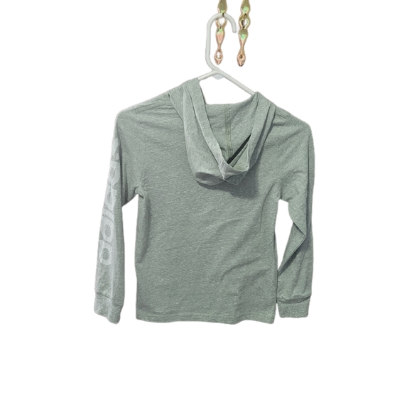 NWT Boys Size S (8) Long Sleeve Hooded Tee  Snow Heather/ Light Green - Picture 2 of 4